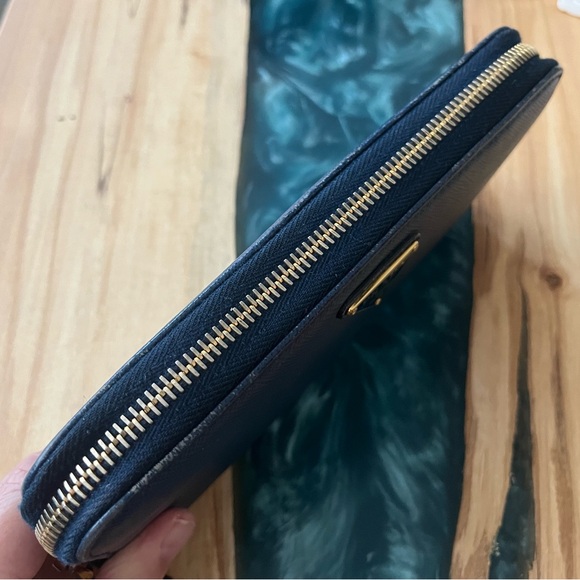 Prada Midnight Blue Saffiano Leather Zip around Wallet - Picture 9 of 15